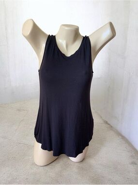 Women’s Black Sleeveless Tank Top - Classic Racerback